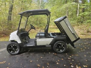 2020 Yamaha umax 48v AC utility golf cart.